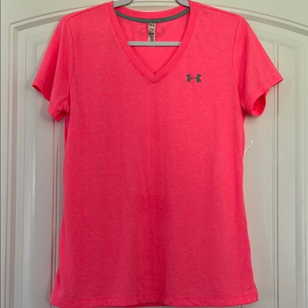 Under Armour V Neck T Shirt Size Medium